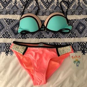 NWT Push Up Bikini Medium